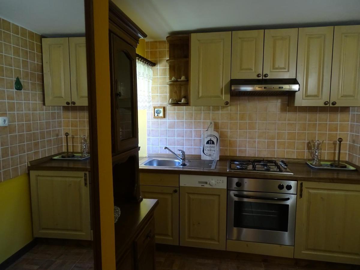 Apartmaji Pr-Gujlu Sela Nad Podmelcem 5220 Tolmin Podmelec 외부 사진