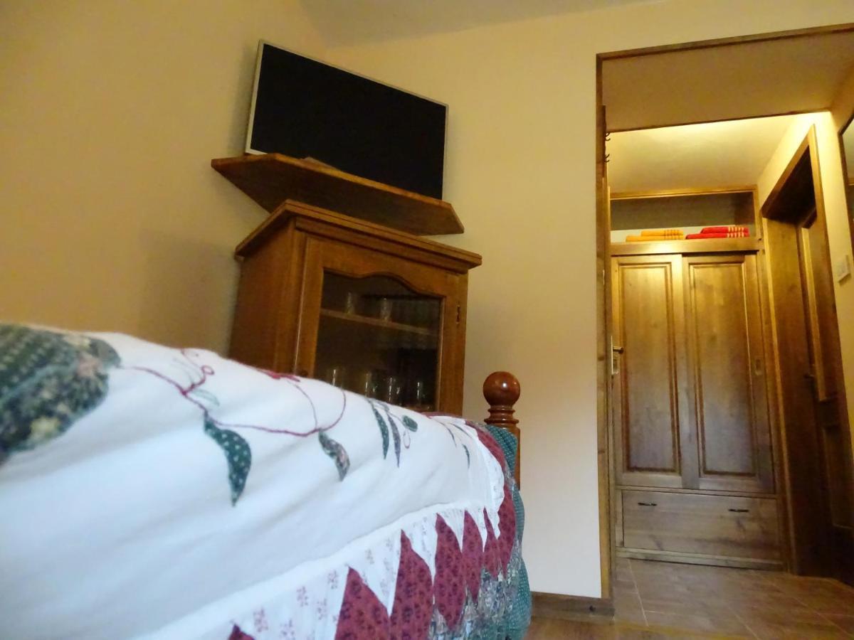 Apartmaji Pr-Gujlu Sela Nad Podmelcem 5220 Tolmin Podmelec 외부 사진