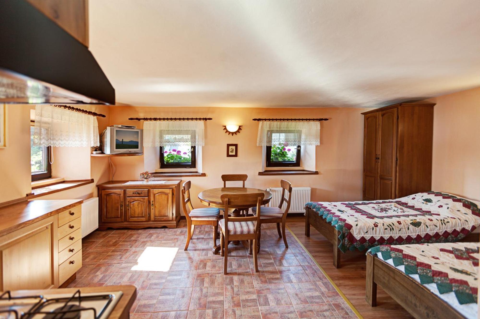 Apartmaji Pr-Gujlu Sela Nad Podmelcem 5220 Tolmin Podmelec 외부 사진